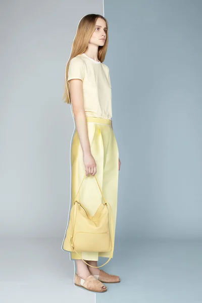 Look 18
